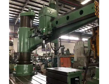 Radial Drilling Machine-3.png